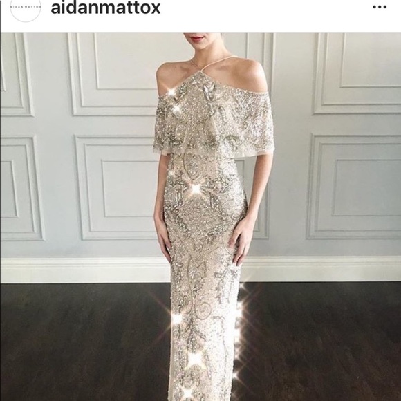 Aidan Mattox cold shoulder beaded exclusive gown - Picture 3 of 10